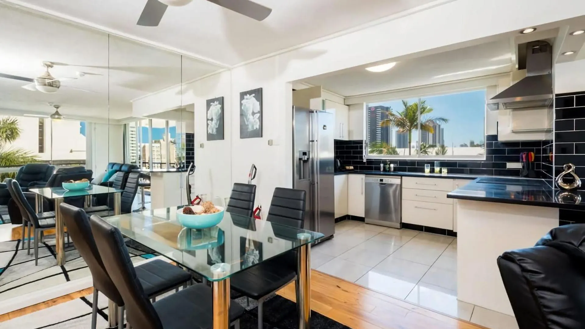 Surfers Central Escape - 450M To The Beach Gold Coast Australië